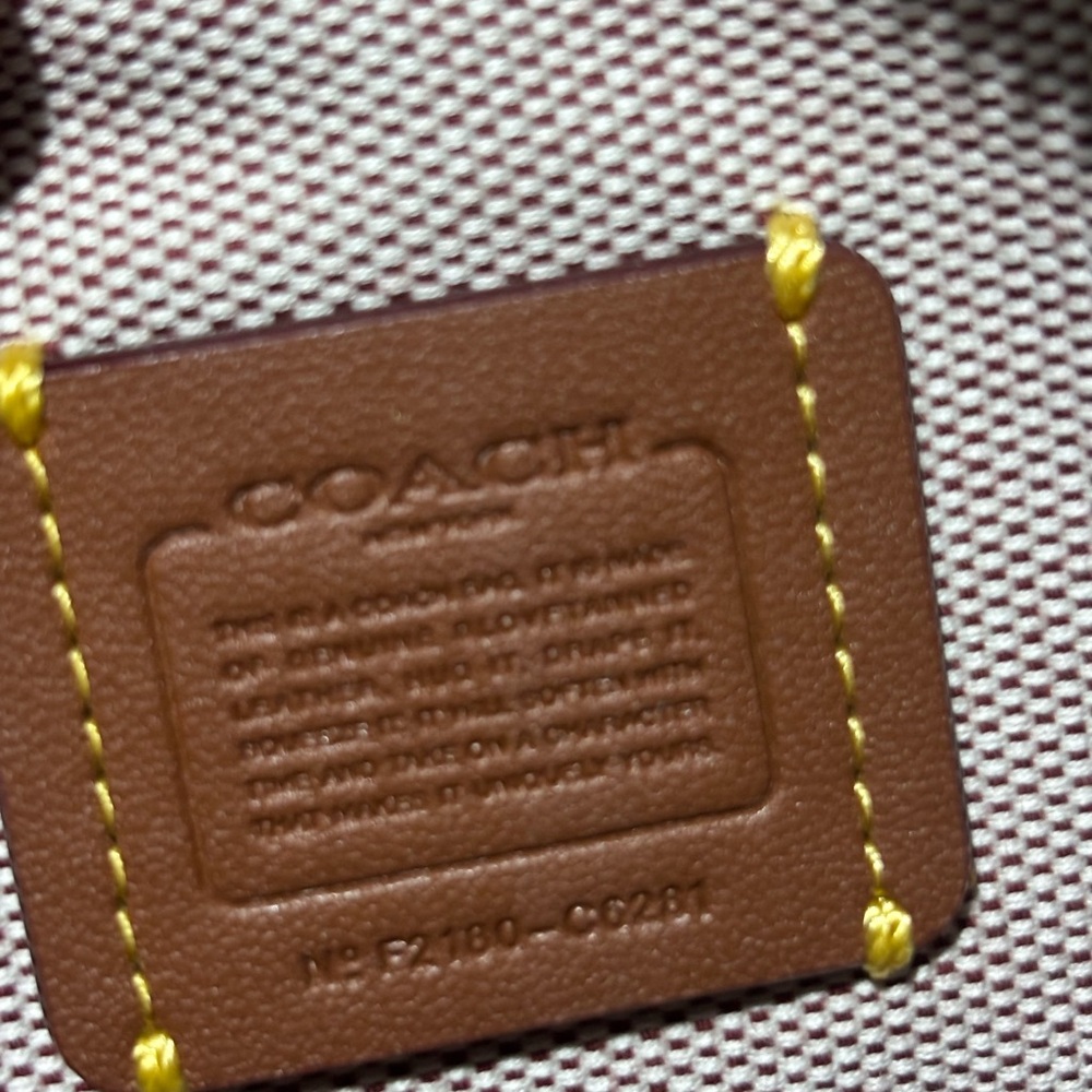 Coach Pink Rogue 17 - Picture 16 of 16